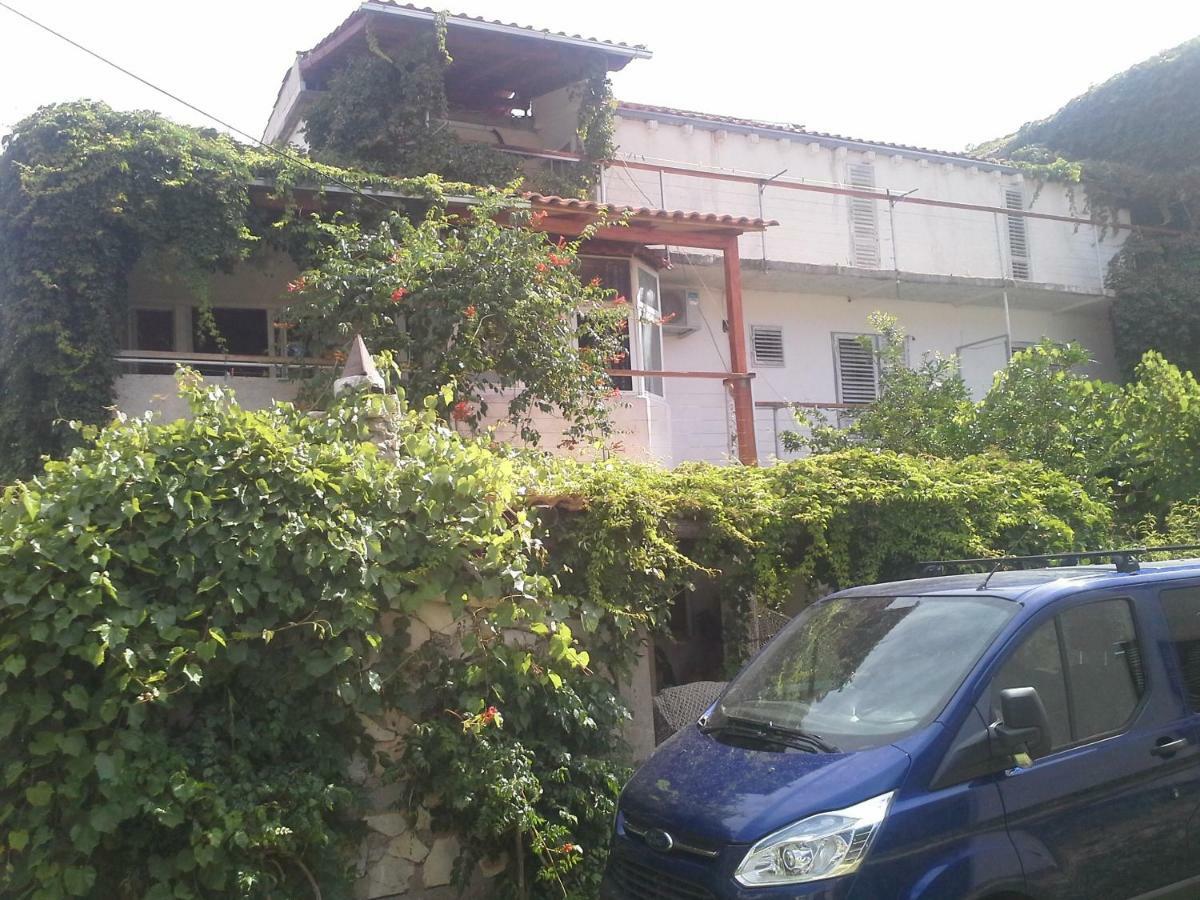 Apartments Ines 1 Zuljana Bagian luar foto